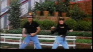 Poster kah do to sari duniya mein