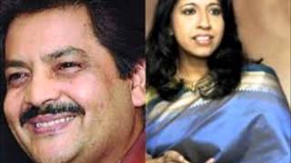 Poster kuchh is tarah