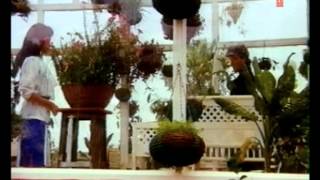 Poster jo muskurahat mujhe