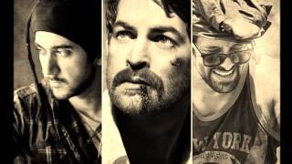 Poster tore matware naina